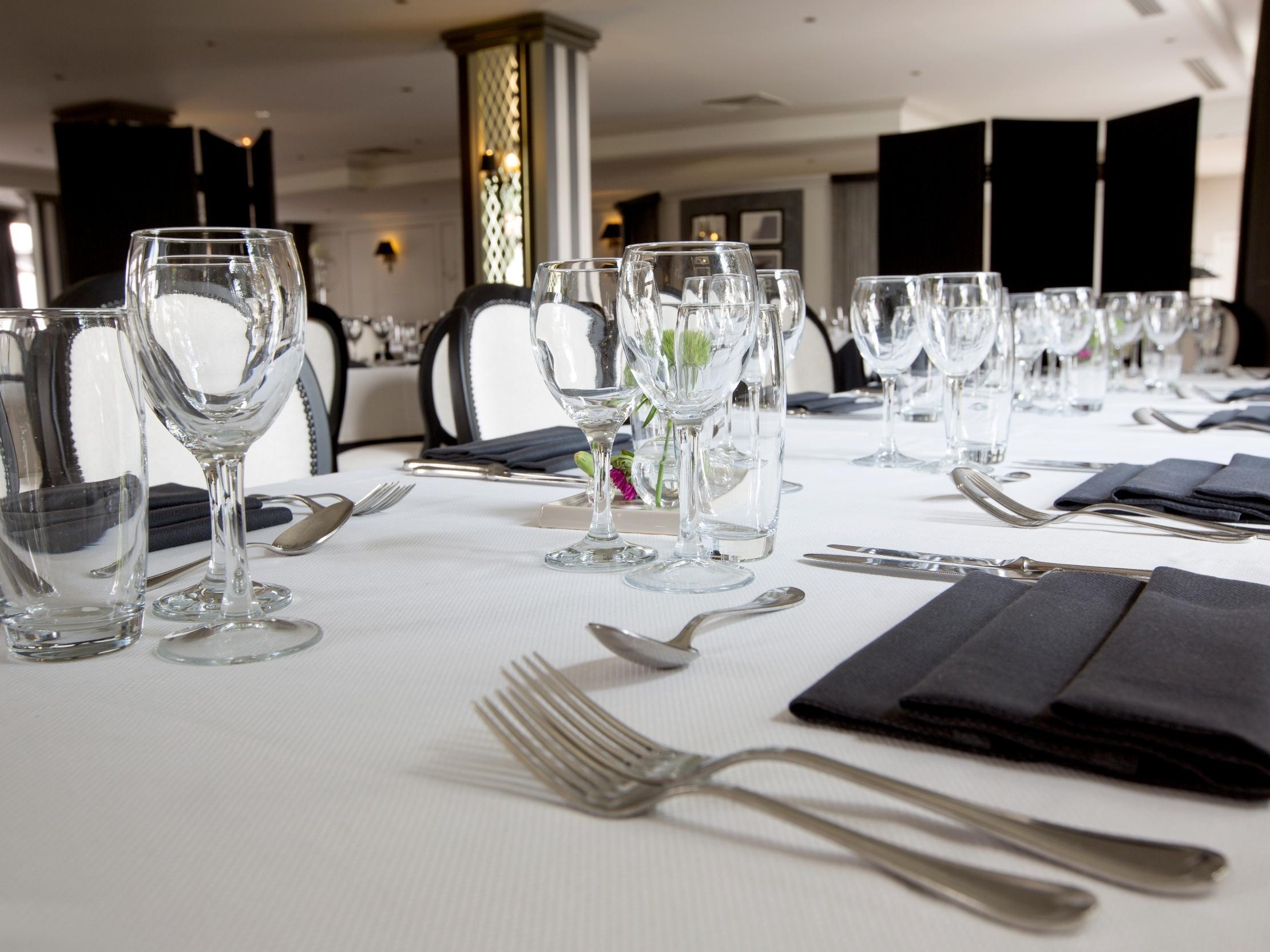 Logis Hotel Les Tuileries Fey Bagian luar foto